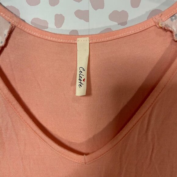 Celeste Women's L Ruffle Sleeve Hem Pink V-Neck Top Floral Polka Dot Flowy Large - Picture 3 of 8